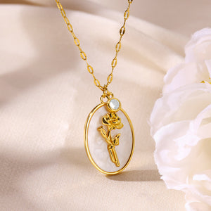 December flower necklace