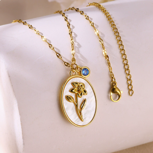 December flower necklace