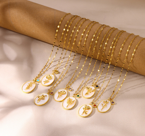 December flower necklace