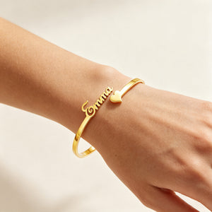 Personalized Women's Heart Letter Bracelet
